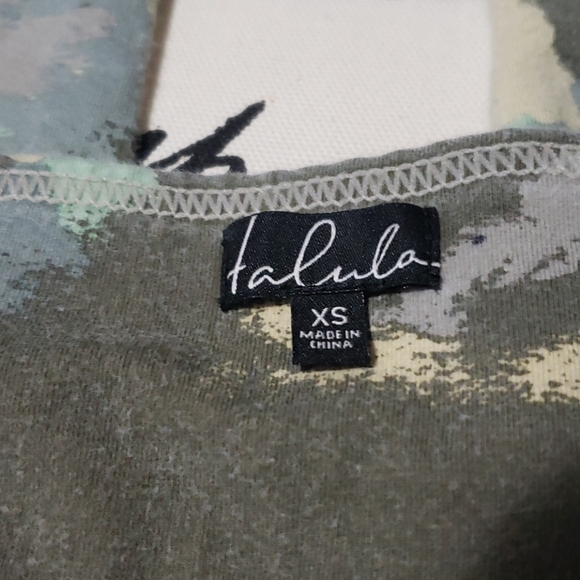 🎫FREE with purchase Aritzia talula camo leggings - Picture 5 of 8